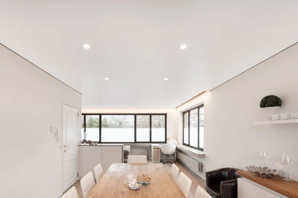 nouveau-plafond-piece-de-vie